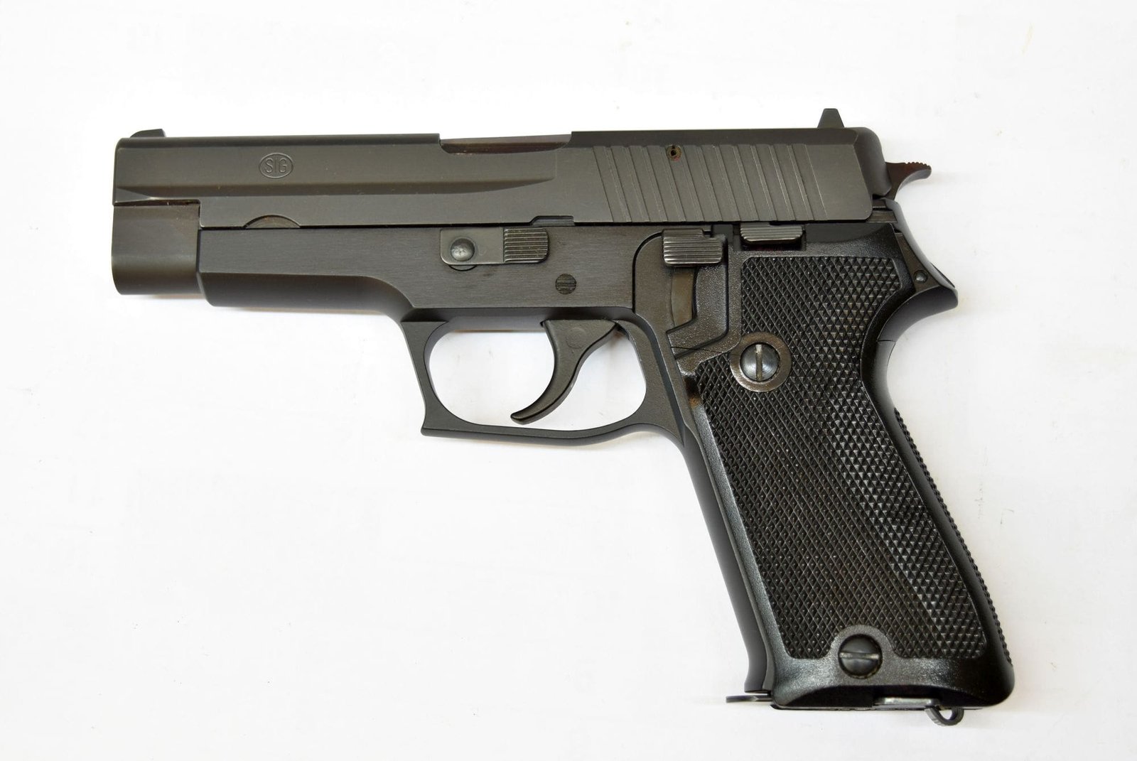 SIG P75 – Rérat Waffen